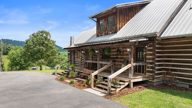 102 Cross Creek Lane, Warne, NC 28909