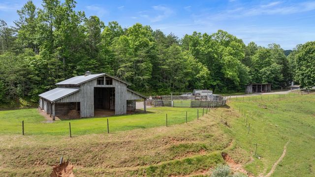 102 Cross Creek Lane, Warne, NC 28909