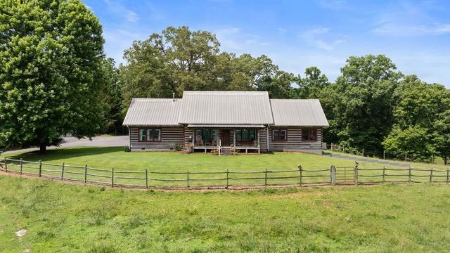 102 Cross Creek Lane, Warne, NC 28909