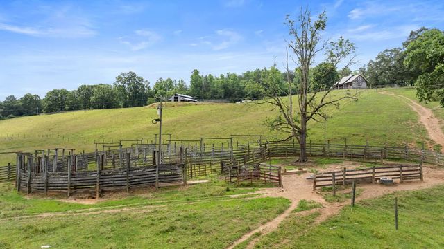 102 Cross Creek Lane, Warne, NC 28909