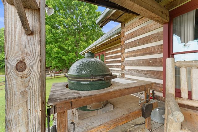 102 Cross Creek Lane, Warne, NC 28909
