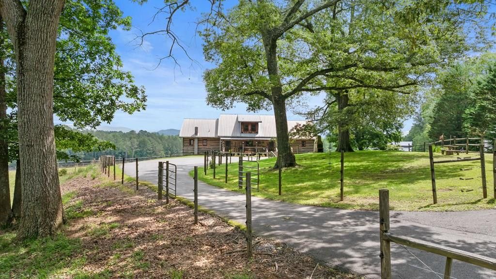 102 Cross Creek Lane, Warne, NC 28909
