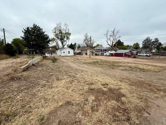 215 11th St, Greeley, CO 80631