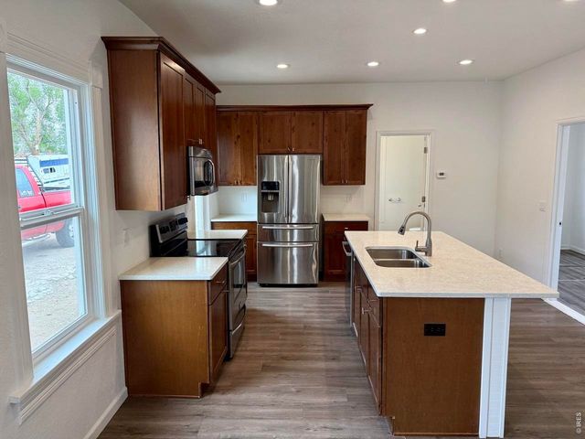 215 11th St, Greeley, CO 80631