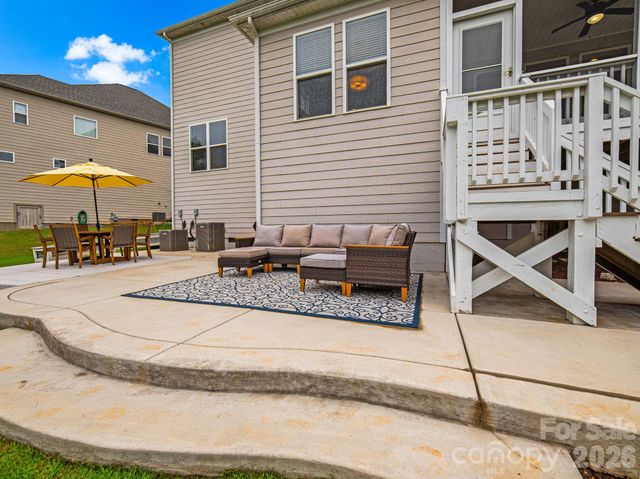 8628 Shadetree Street, Huntersville, NC 28078