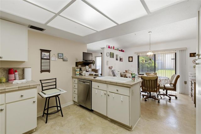 9704 WEDGEWOOD LANE, Leesburg, FL 34788