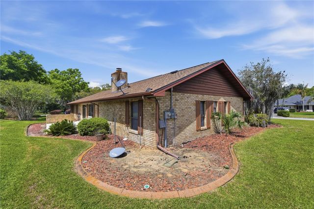 9704 WEDGEWOOD LANE, Leesburg, FL 34788