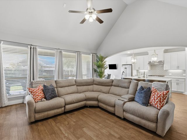 9421 Excursion Drive, Oak Point, TX 75068