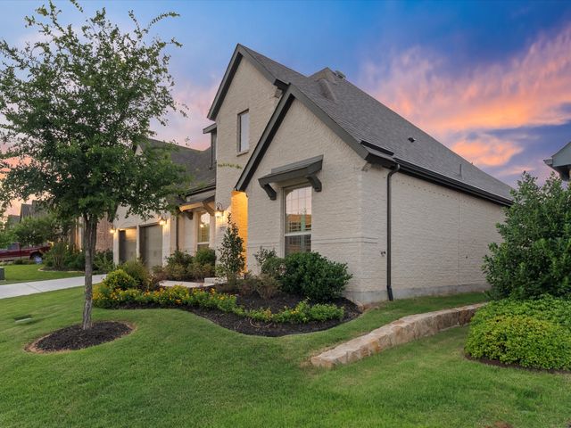 9421 Excursion Drive, Oak Point, TX 75068