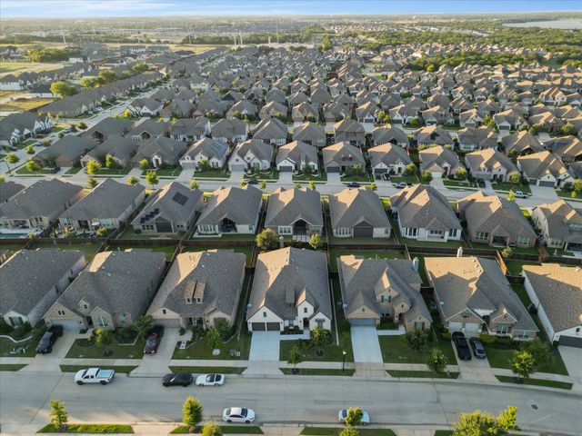9421 Excursion Drive, Oak Point, TX 75068