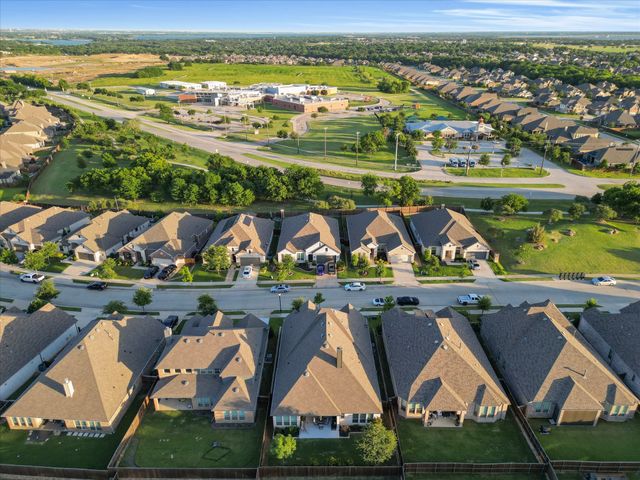 9421 Excursion Drive, Oak Point, TX 75068