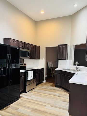 4722 Fallon Place, Dallas, TX 75227