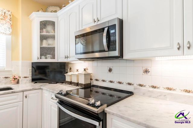219 Royal Crest Circle, Kathleen, GA 31047