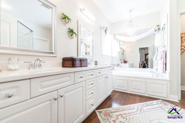 219 Royal Crest Circle, Kathleen, GA 31047