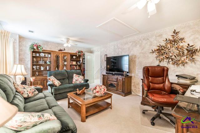 219 Royal Crest Circle, Kathleen, GA 31047