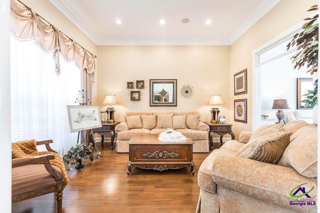 219 Royal Crest Circle, Kathleen, GA 31047