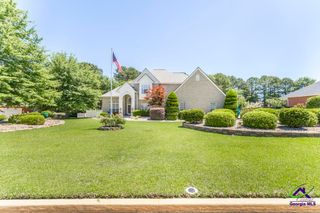 219 Royal Crest Circle, Kathleen, GA 31047