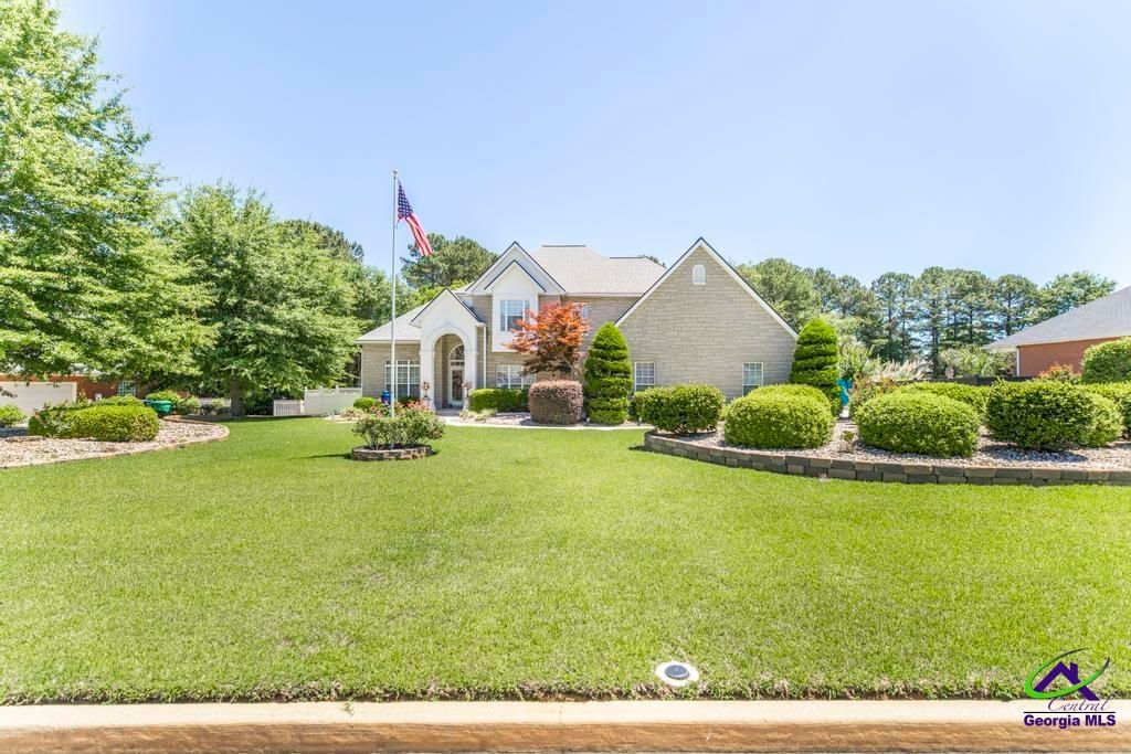 219 Royal Crest Circle, Kathleen, GA 31047