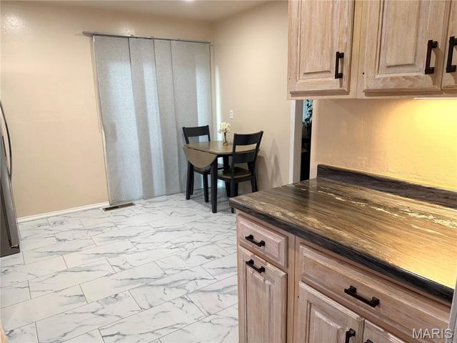 735 Hinder Drive, St Louis, MO 63125