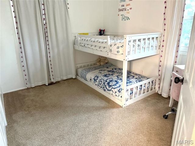 735 Hinder Drive, St Louis, MO 63125