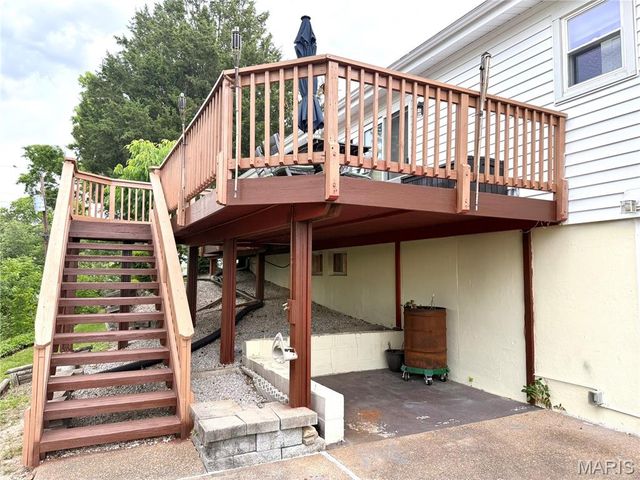 735 Hinder Drive, St Louis, MO 63125