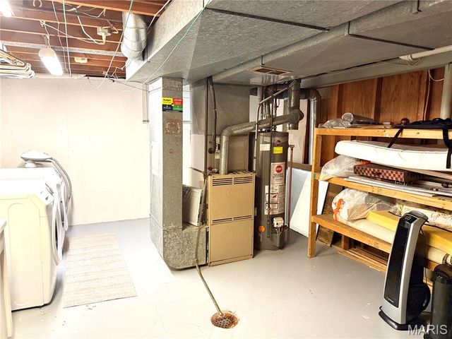 735 Hinder Drive, St Louis, MO 63125