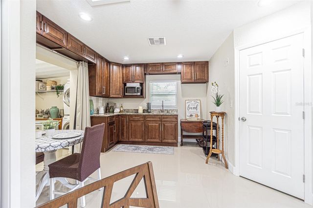 11350 MEMORIAL HIGHWAY, Tampa, FL 33635