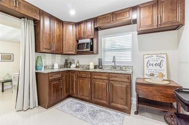 11350 MEMORIAL HIGHWAY, Tampa, FL 33635