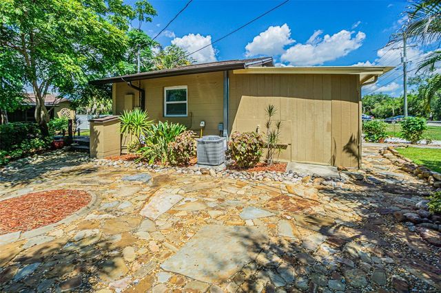 11350 MEMORIAL HIGHWAY, Tampa, FL 33635