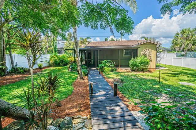 11350 MEMORIAL HIGHWAY, Tampa, FL 33635