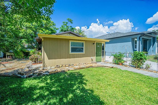 11350 MEMORIAL HIGHWAY, Tampa, FL 33635