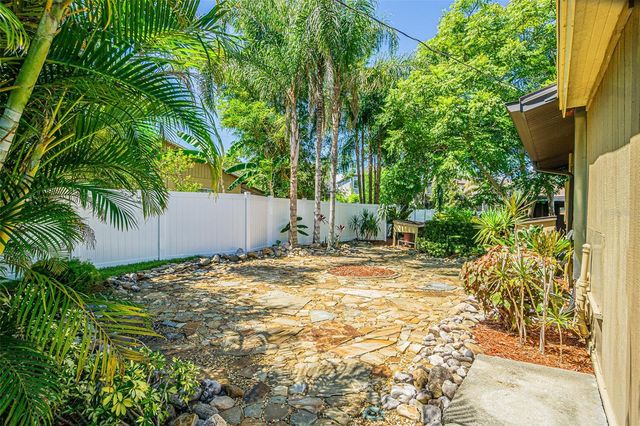 11350 MEMORIAL HIGHWAY, Tampa, FL 33635