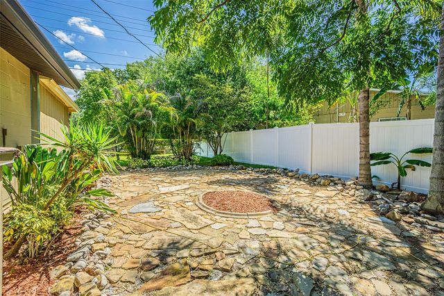11350 MEMORIAL HIGHWAY, Tampa, FL 33635