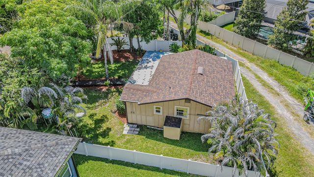 11350 MEMORIAL HIGHWAY, Tampa, FL 33635
