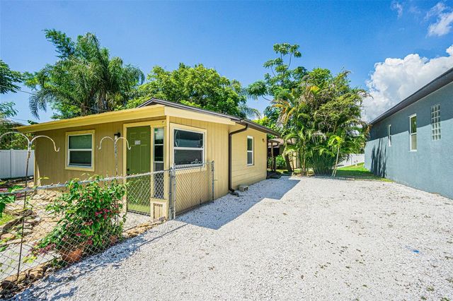 11350 MEMORIAL HIGHWAY, Tampa, FL 33635