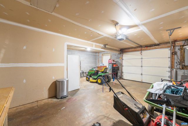 715 PREDDY CREEK RD, Barboursville, VA 22923