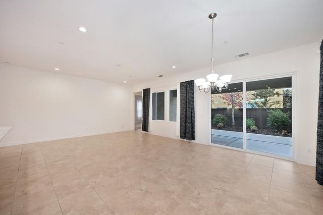 4362 Libyan Sea Ln, Sacramento, CA 95834