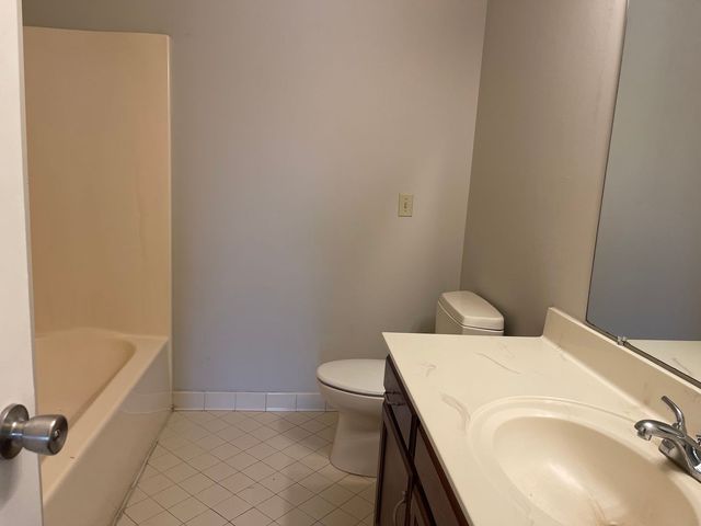 1812 Barnwell Ct, Hermitage, TN 37076