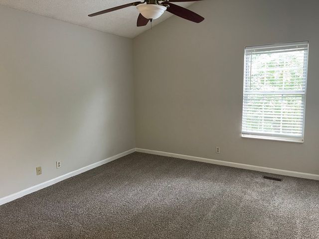 1812 Barnwell Ct, Hermitage, TN 37076