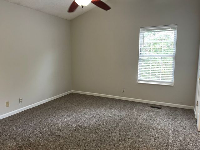 1812 Barnwell Ct, Hermitage, TN 37076