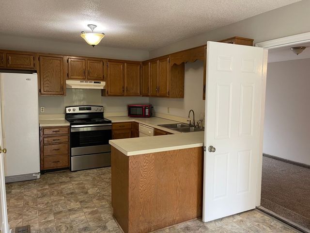 1812 Barnwell Ct, Hermitage, TN 37076