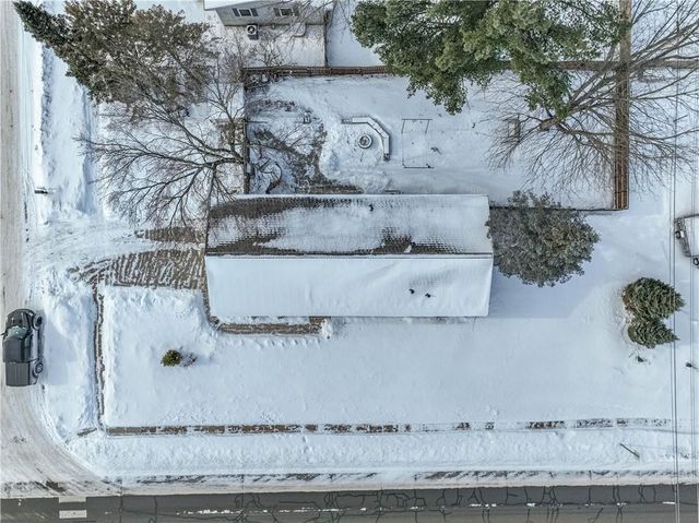 612 10th Street, Altoona, WI 54720