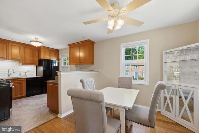 9632 LINDENBROOK ST, Fairfax, VA 22031