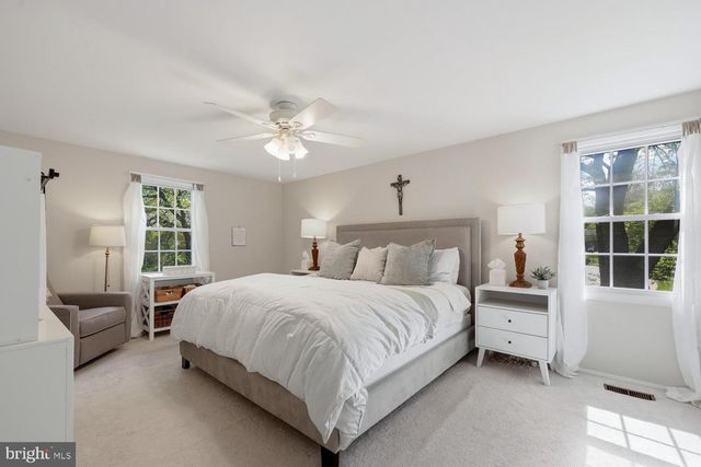 9632 LINDENBROOK ST, Fairfax, VA 22031