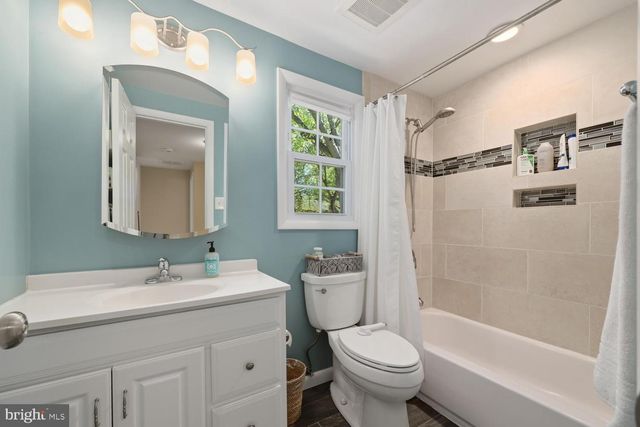 9632 LINDENBROOK ST, Fairfax, VA 22031
