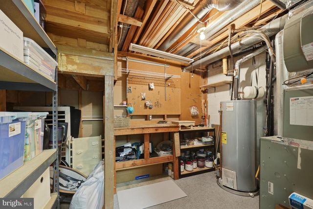 9632 LINDENBROOK ST, Fairfax, VA 22031