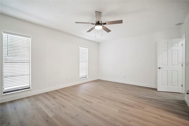 1218 LORNEWOOD DRIVE, Valrico, FL 33596
