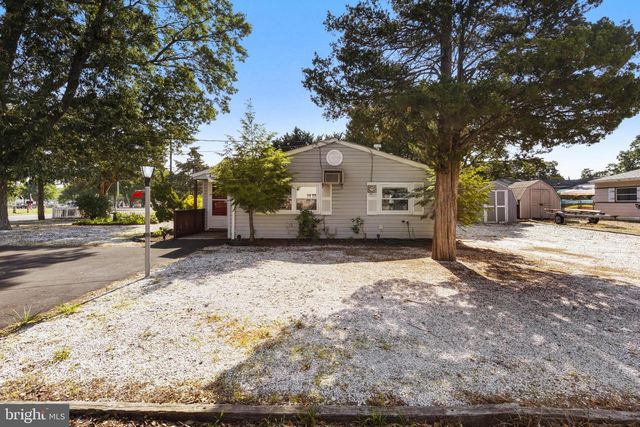 901 BEACH BLVD, Forked River, NJ 08731