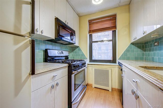 3240 91 Street 309, East Elmhurst, NY 11369