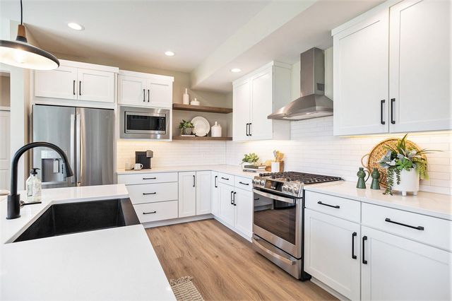 9088 N 34th Street, Richland, MI 49083